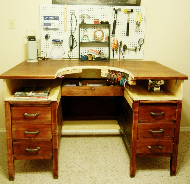 Diy jewelry bench