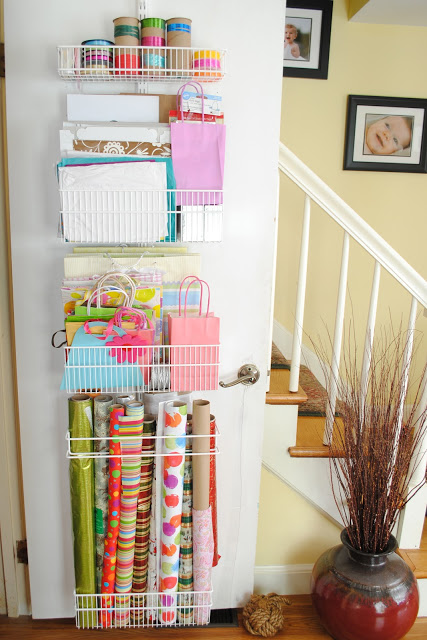 https://www.craftionary.net/wp-content/uploads/2014/11/DIY-gift-wrapping-closet-station.jpg