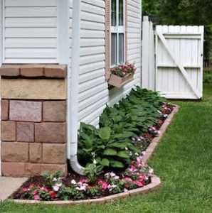 Side-of-House-Flower-Garden