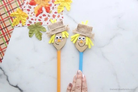Toilet Paper Roll Scarecrow Craft - Pjs and Paint