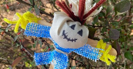 autumn-scarecrows-craft