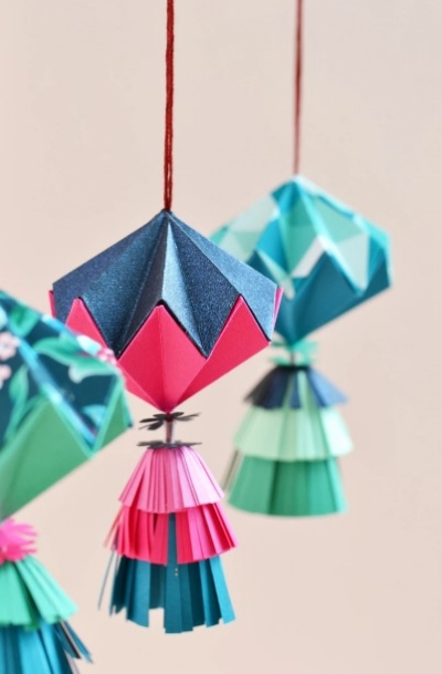 https://www.craftionary.net/wp-content/uploads/2024/10/DIY-origami-decoration-craft-kit.jpg
