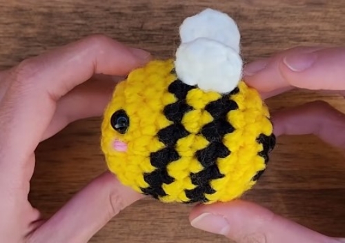 Crochet Bumble Bee Amigurumi Keychain