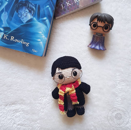 amigurumi-harry-potter-doll