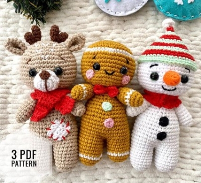 crafting multiple crochet amigurumi toys