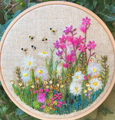 Red-Campion-and-Daisies-Embroidery-Kit