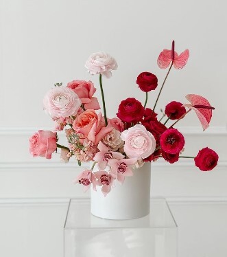 All-red flowers with shades of pink