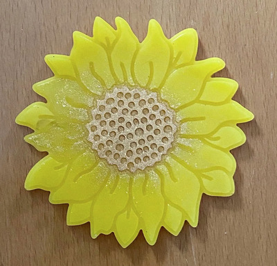 DIY-Resin-Sunflower-Coasters