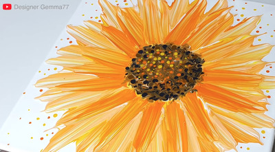 Painting-Sunflower-with-Toothbrush