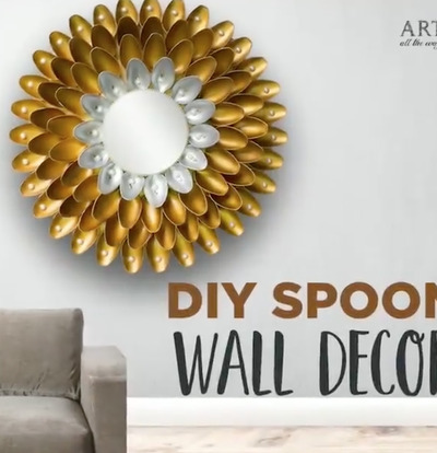 Sunflower-Inspired-DIY-Wall-Decor-Mirror-with-Spoons