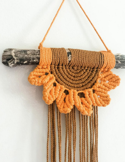 Sunflower-Macrame-Wall-Hanging