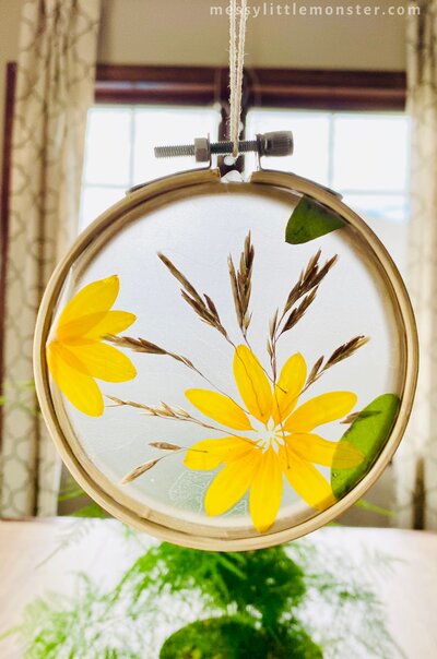 sunflower-suncatcher-craft-5