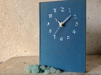 Old-Book-Wall-Clock