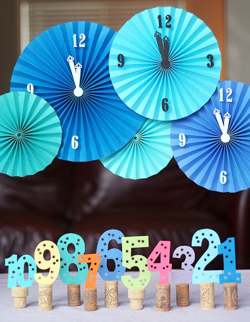 new-year-eve-party-ideas-paper-fans