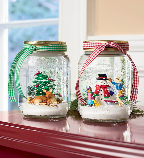 snow-globes-snow-domes-snow-man-reindeer-tree-white-mason-jars