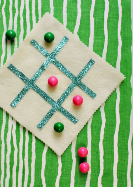 tic-tac-toe-new-year-eve-party-ideas