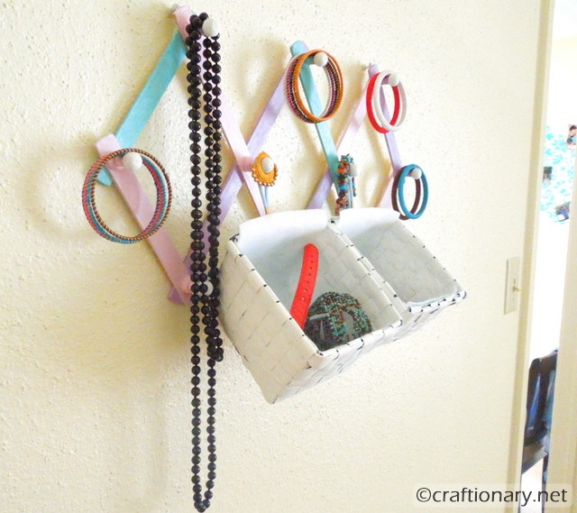 DIY hanging jewelry organizer