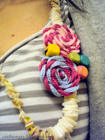 rosettes necklace closeup