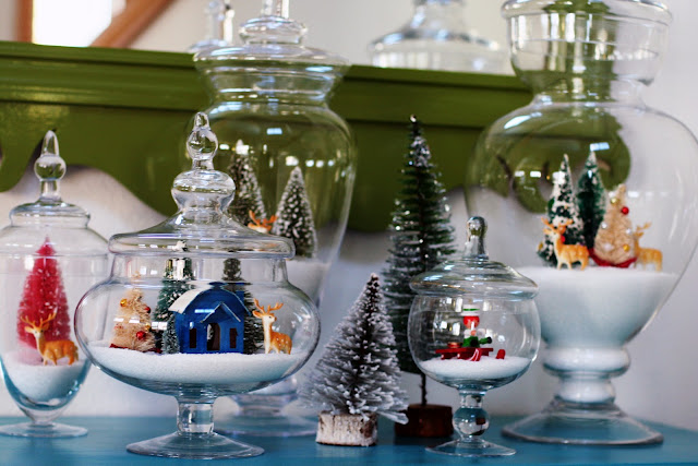 snow-jars-christmas-display