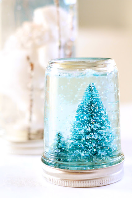 mason-jar-snow-globe