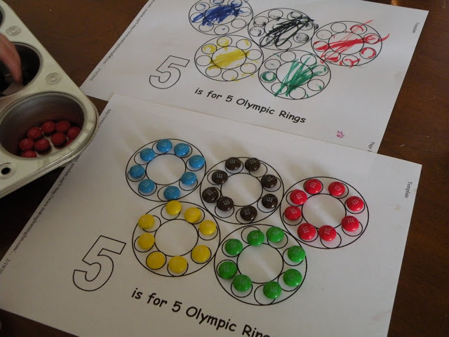 Kids drawing papers olympics