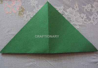 origami-paper-folding-in-half